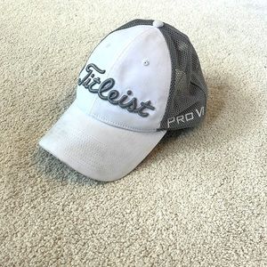 Womens Titleist hat